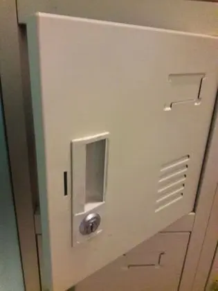14-Bed Female Dormitory with Shared Bathroom