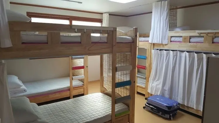 Ortak Ranzalı Oda, Sadece kadınlar için (8 persons)