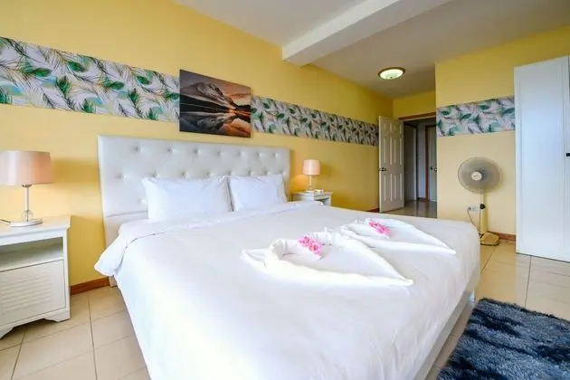 Studio with Sea View