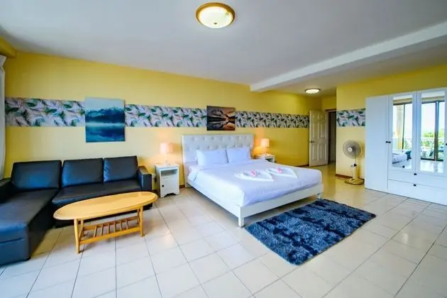 Studio with Sea View