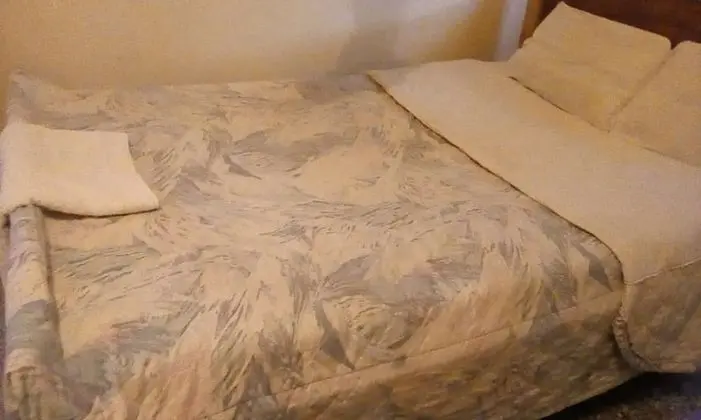 Büyük Yataklı Tek Kişilik Oda