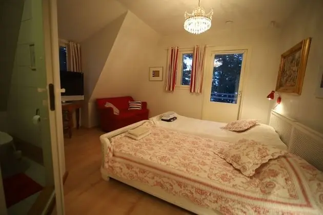 Deluxe Villa, 5 Yatak Odası, Kısmi Deniz Manzaralı, Plaj Kenarı