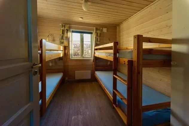 Economy Cabin, Multiple Beds, Private Bathroom, Non Smoking