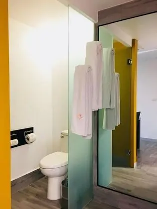 Standard Tek Büyük Yataklı Oda, Birden Çok Yatak, Sigara İçilmez