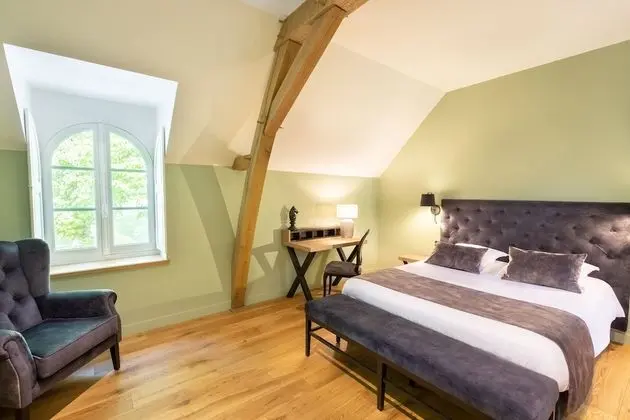 Premium Tek Büyük Yataklı Oda