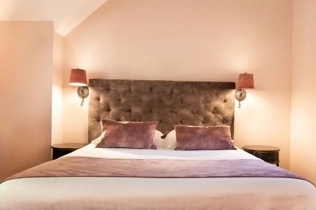 Premium Tek Büyük Yataklı Oda