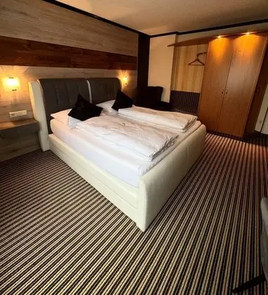 Comfort Tek Büyük veya İki Ayrı Yataklı Oda, 1 En Büyük (King) Boy Yatak, Kanal Manzaralı