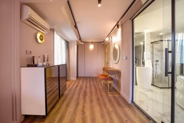 King Suite - Jakuzili, Kara Manzaralı