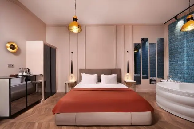 King Suite - Jakuzili, Kara Manzaralı
