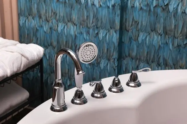King Suite - Jakuzili, Kara Manzaralı