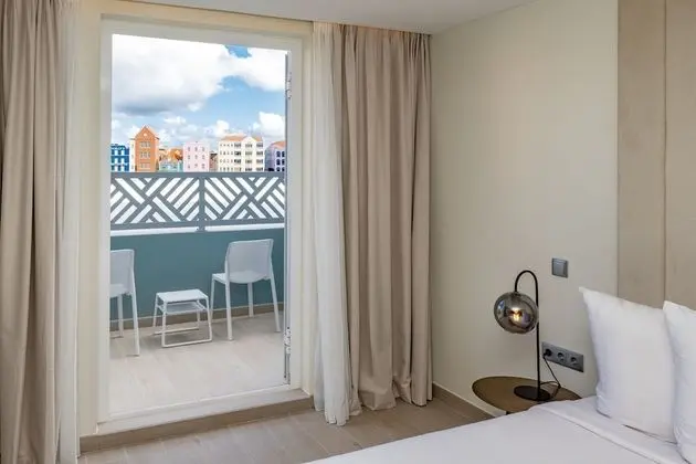 Superior Tek Büyük veya İki Ayrı Yataklı Oda, 1 En Büyük (King) Boy Yatak, Balkon, Liman Manzaralı