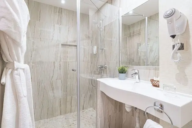 Standard Tek Büyük Yataklı Oda (Cabin)