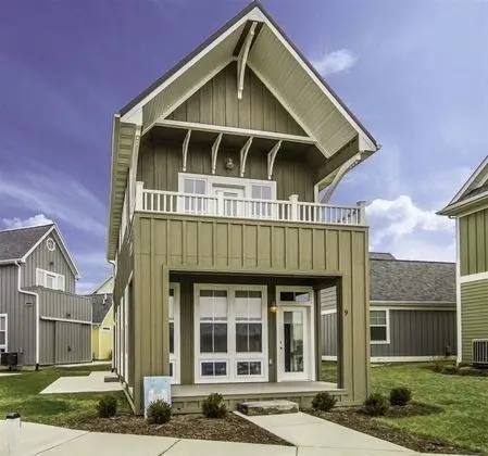 Ev (Harbor Haven)