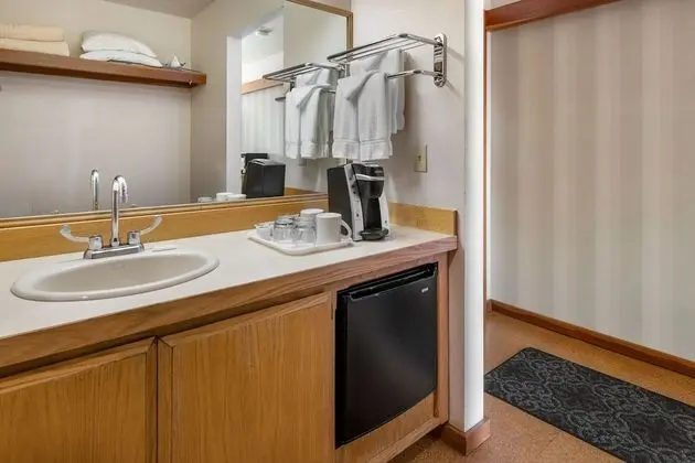 Deluxe Stüdyo, 2 Büyük (Queen) Boy Yatak, Balkon, Liman Manzaralı