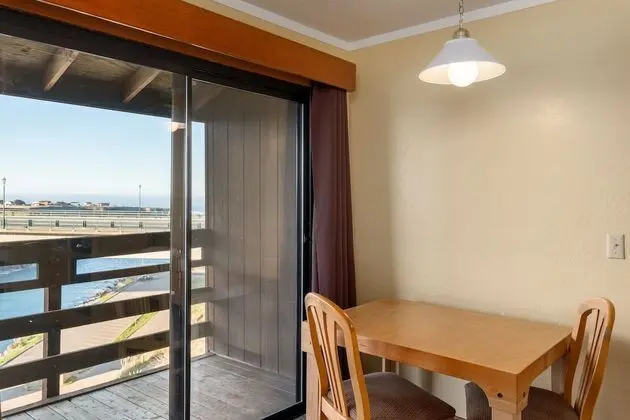 Oda, 1 En Büyük (King) Boy Yatak, Balkon, Liman Manzaralı (Upstairs)