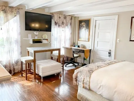 Superior Tek Büyük Yataklı Oda, Banyolu/Duşlu, Liman Manzaralı (Vanderbilt)