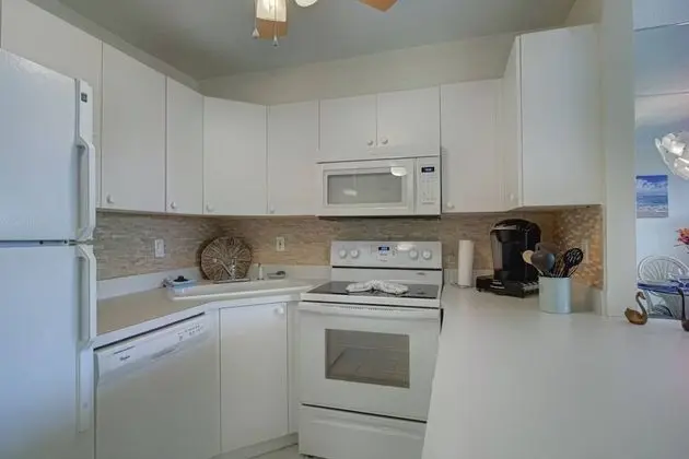 Daire (Harbor Towers 1 Bedroom Pool View)