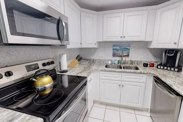 Daire (Harbor Towers 2 Bedroom Bay View)