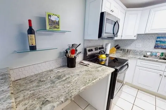 Daire (Harbor Towers 2 Bedroom Bay View)