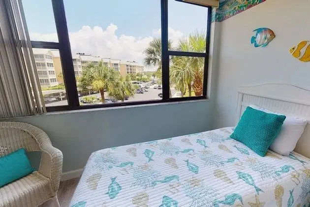 Daire (Harbor Towers 2 Bedroom Bay View)