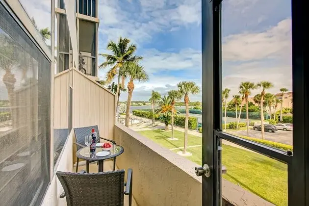 Daire (Harbor Towers Pool View 2 Bedrooms)