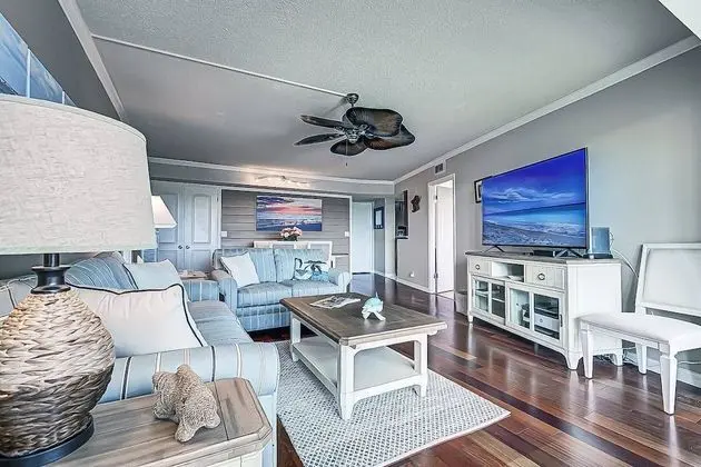 Daire (Harbor Towers 3rd Floor, Bay Views)