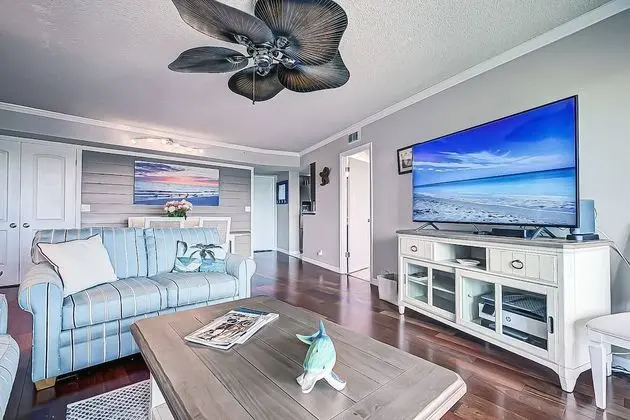 Daire (Harbor Towers 3rd Floor, Bay Views)