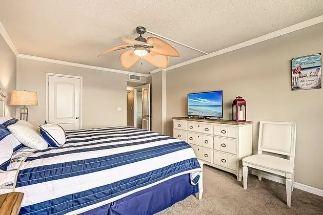 Daire (Harbor Towers 3rd Floor, Bay Views)