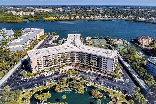 Daire (Harbor Towers 3rd Floor, Bay Views)