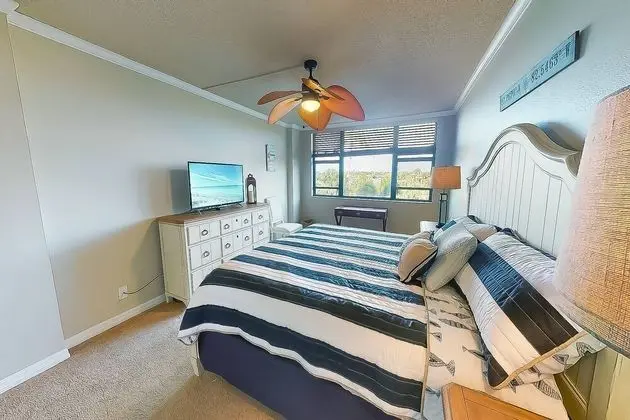 Daire (Harbor Towers 3rd Floor, Bay Views)