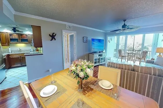 Daire (Harbor Towers 3rd Floor, Bay Views)