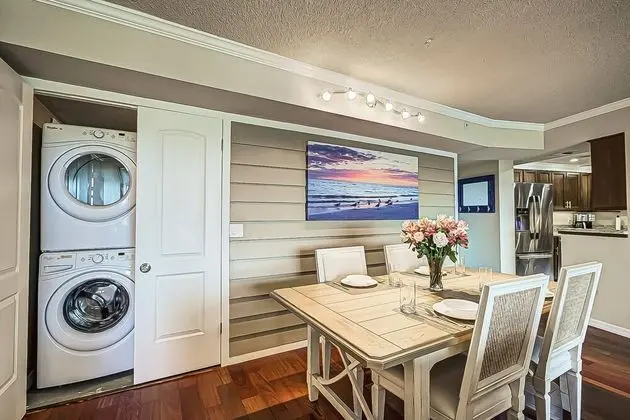 Daire (Harbor Towers 3rd Floor, Bay Views)