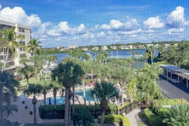 Daire (Harbor Towers End Unit Pool & Bay Vie)