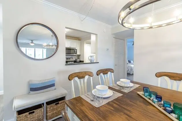 Daire (Harbor Towers End Unit Pool & Bay Vie)