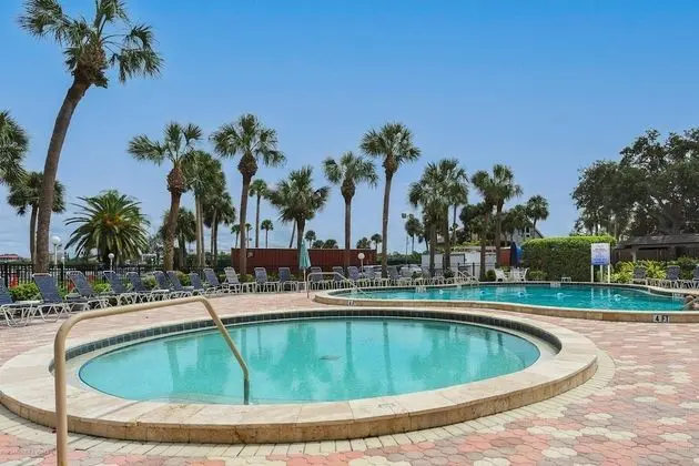 Daire (Harbor Towers End Unit Pool & Bay Vie)