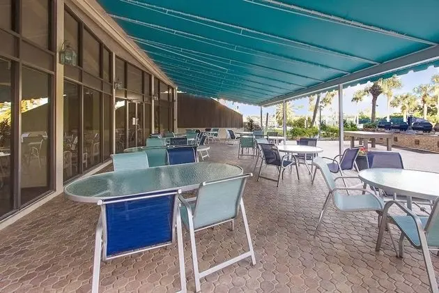 Daire (Harbor Towers End Unit Pool & Bay Vie)