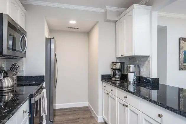 Daire (Harbor Towers End Unit Pool & Bay Vie)