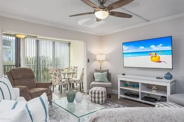 Daire (Harbor Towers End Unit Pool & Bay Vie)