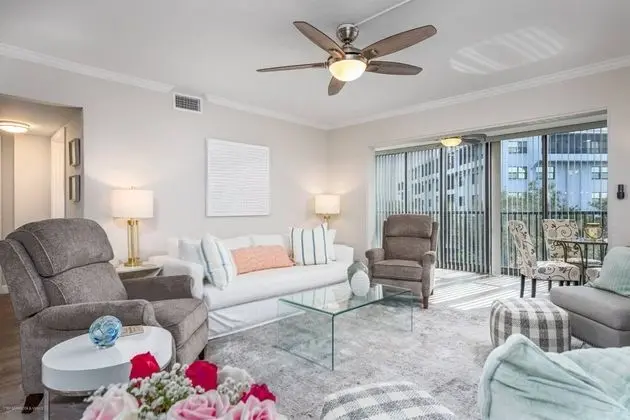 Daire (Harbor Towers End Unit Pool & Bay Vie)