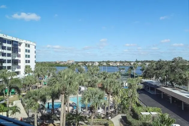 Daire (Harbor Towers End Unit Pool & Bay Vie)