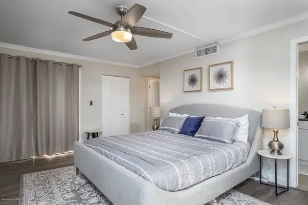 Daire (Harbor Towers End Unit Pool & Bay Vie)