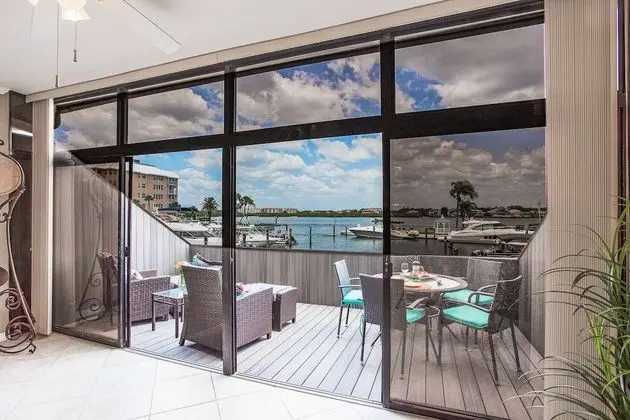 Daire (Harbor Towers Ground Floor Water View)