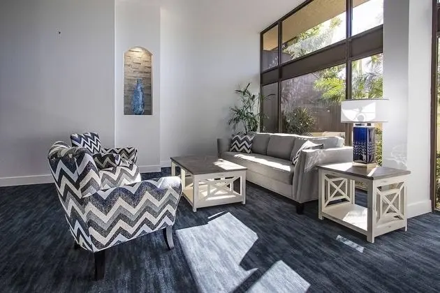 Daire (Harbor Towers Ground Floor Water View)