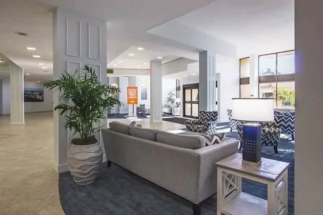 Daire (Harbor Towers Ground Floor Water View)