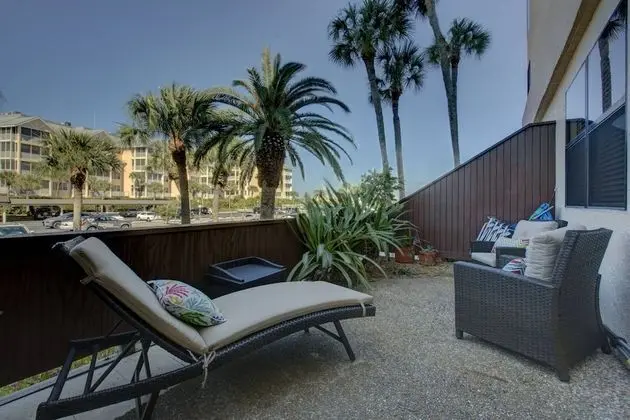 Daire (Harbor Towers Ground Floor Water View)