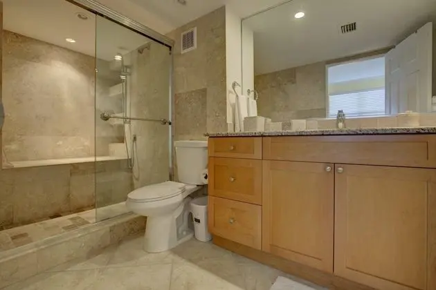Daire (Harbor Towers Ground Floor Water View)