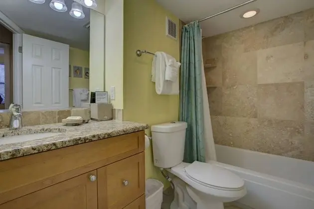 Daire (Harbor Towers Ground Floor Water View)