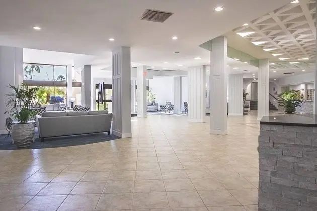 Daire (Harbor Towers Ground Floor Water View)