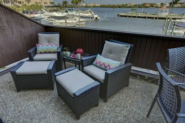 Daire (Harbor Towers Ground Floor Water View)