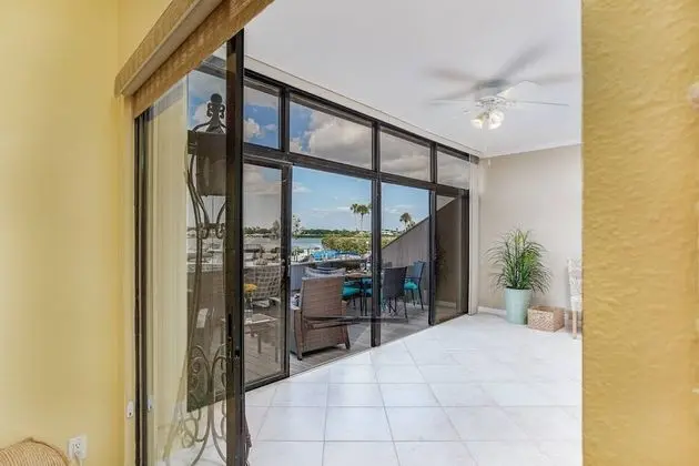 Daire (Harbor Towers Ground Floor Water View)